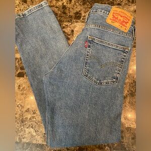 Levi's Men's slim Light Blue Straight Jeans